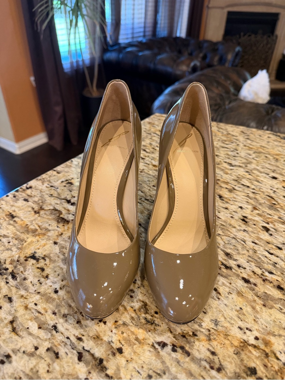 Brian Atwood Patent Leather Women's 4.5" Stiletto Heels Shoes Italy size 7.5